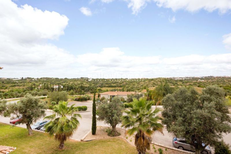 Family environment and security: Studio apartments in Golf Resort near Carvoeiro